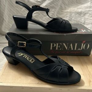 Vintage Penaljo Navy Blue Sandals Heels Shoes Size Made in USA  8.5N 1970s